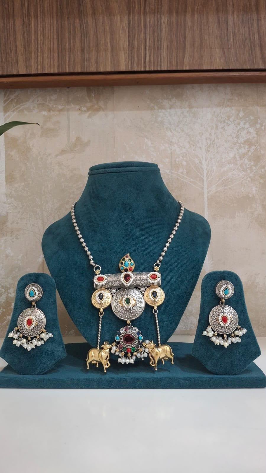 Set & Necklace design